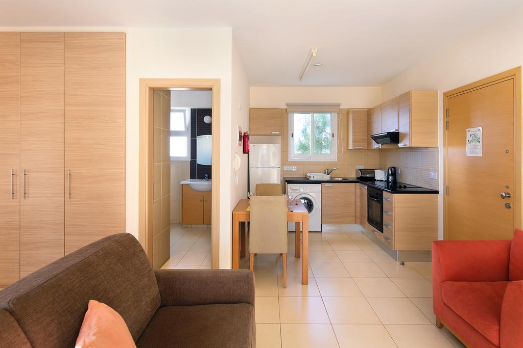Adamou Gardens Paphos Exterior foto