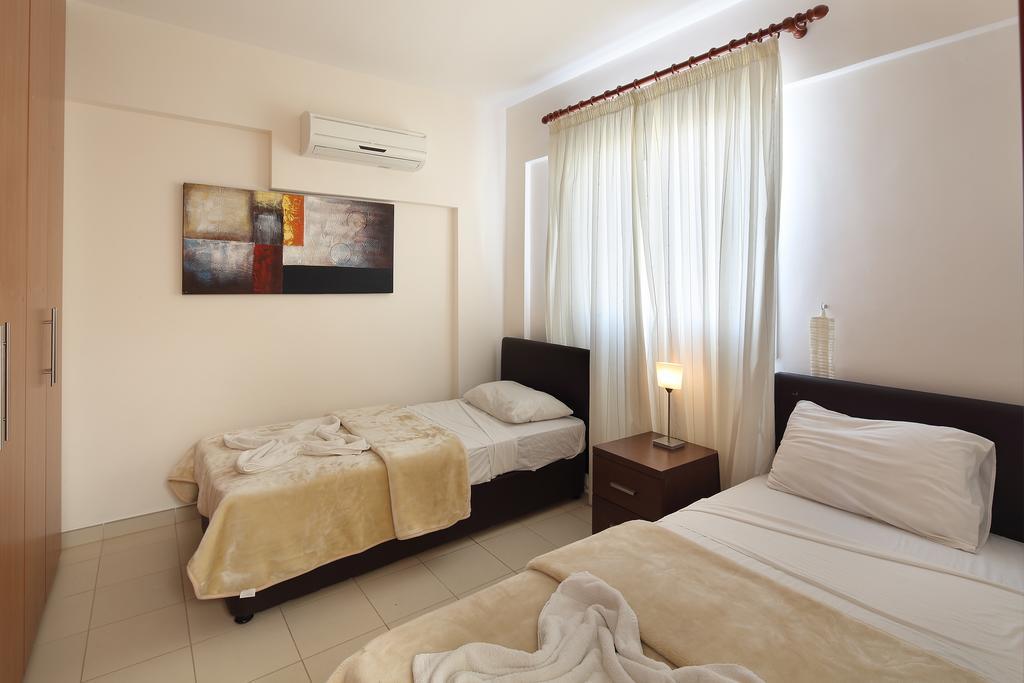 Adamou Gardens Paphos Exterior foto